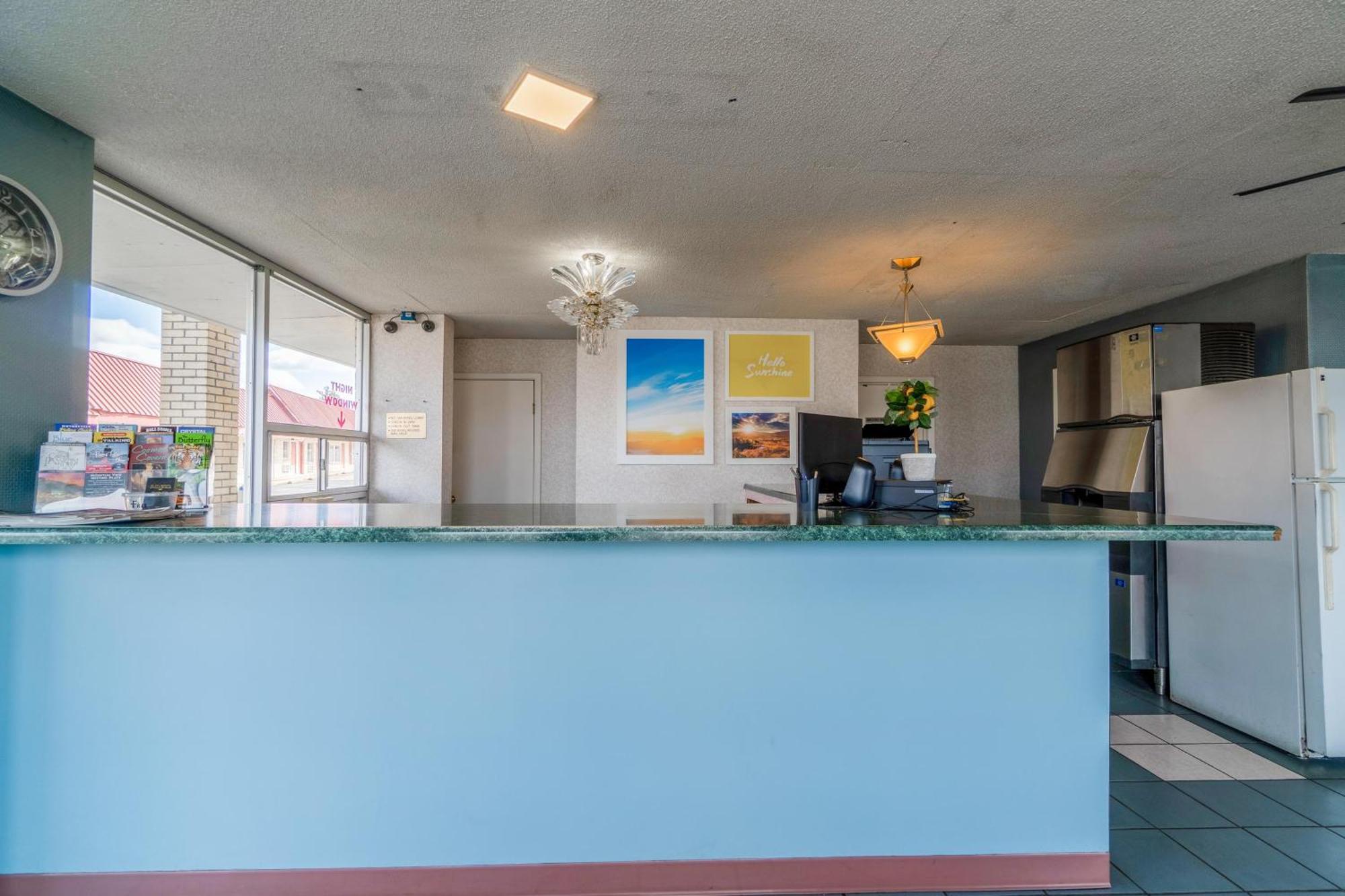 Ozark Junction Mountain View By Oyo Motel Ngoại thất bức ảnh