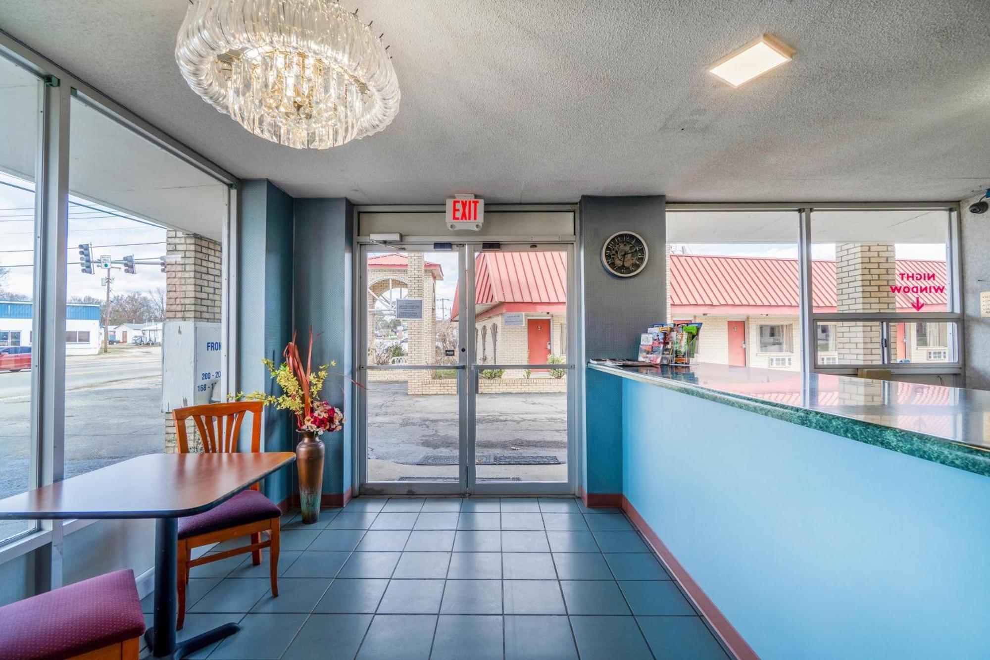Ozark Junction Mountain View By Oyo Motel Ngoại thất bức ảnh