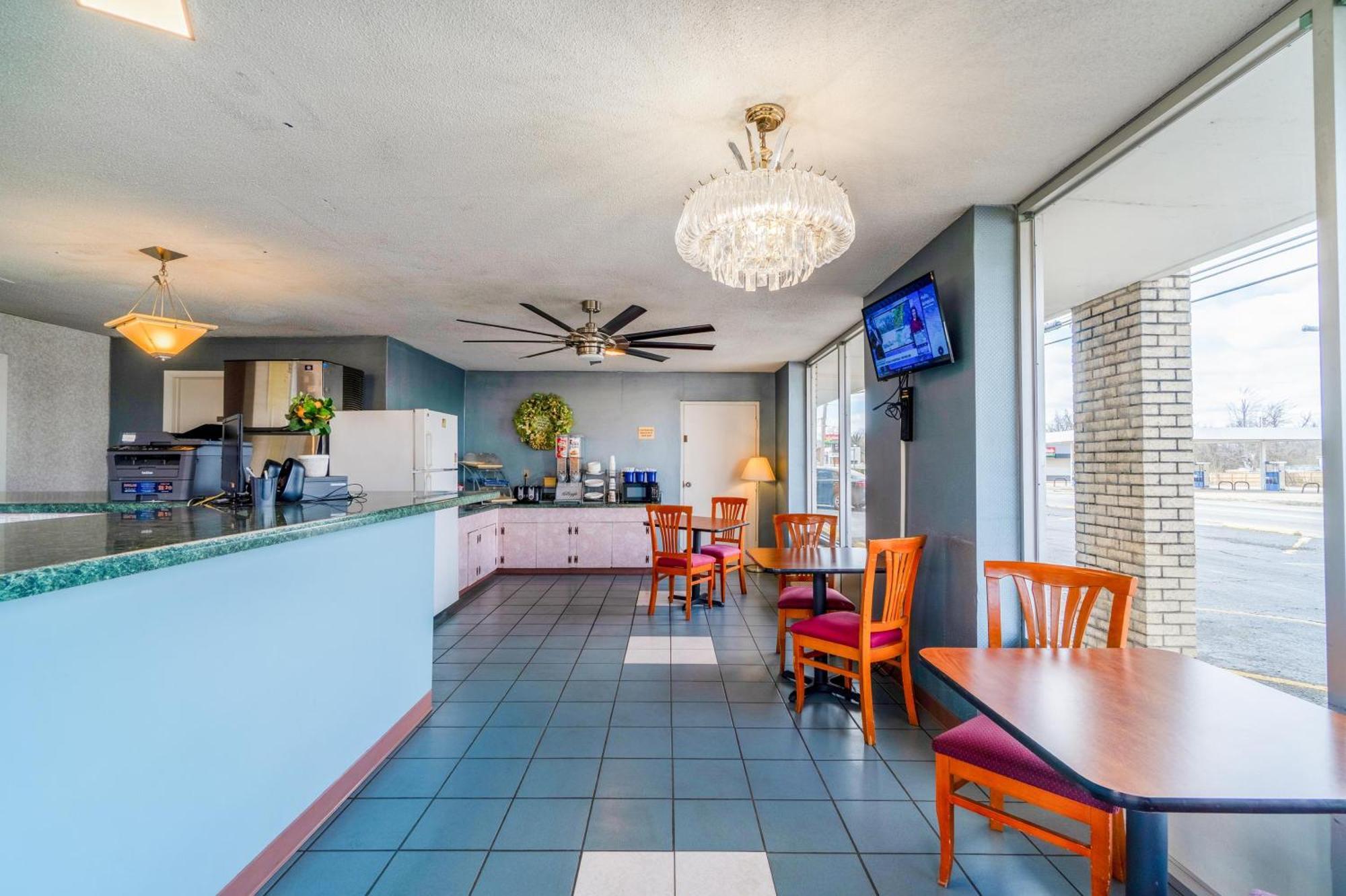 Ozark Junction Mountain View By Oyo Motel Ngoại thất bức ảnh