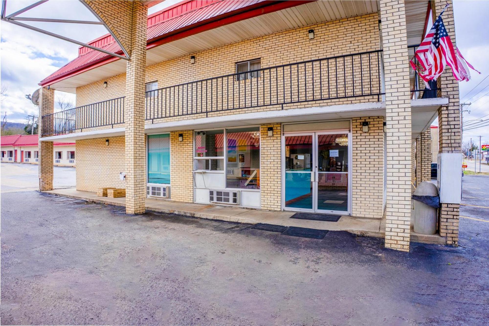 Ozark Junction Mountain View By Oyo Motel Ngoại thất bức ảnh
